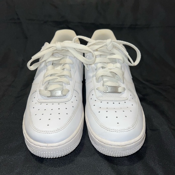 Nike Air Force 1 White Sneakers Women’s US 8 - Picture 3 of 9